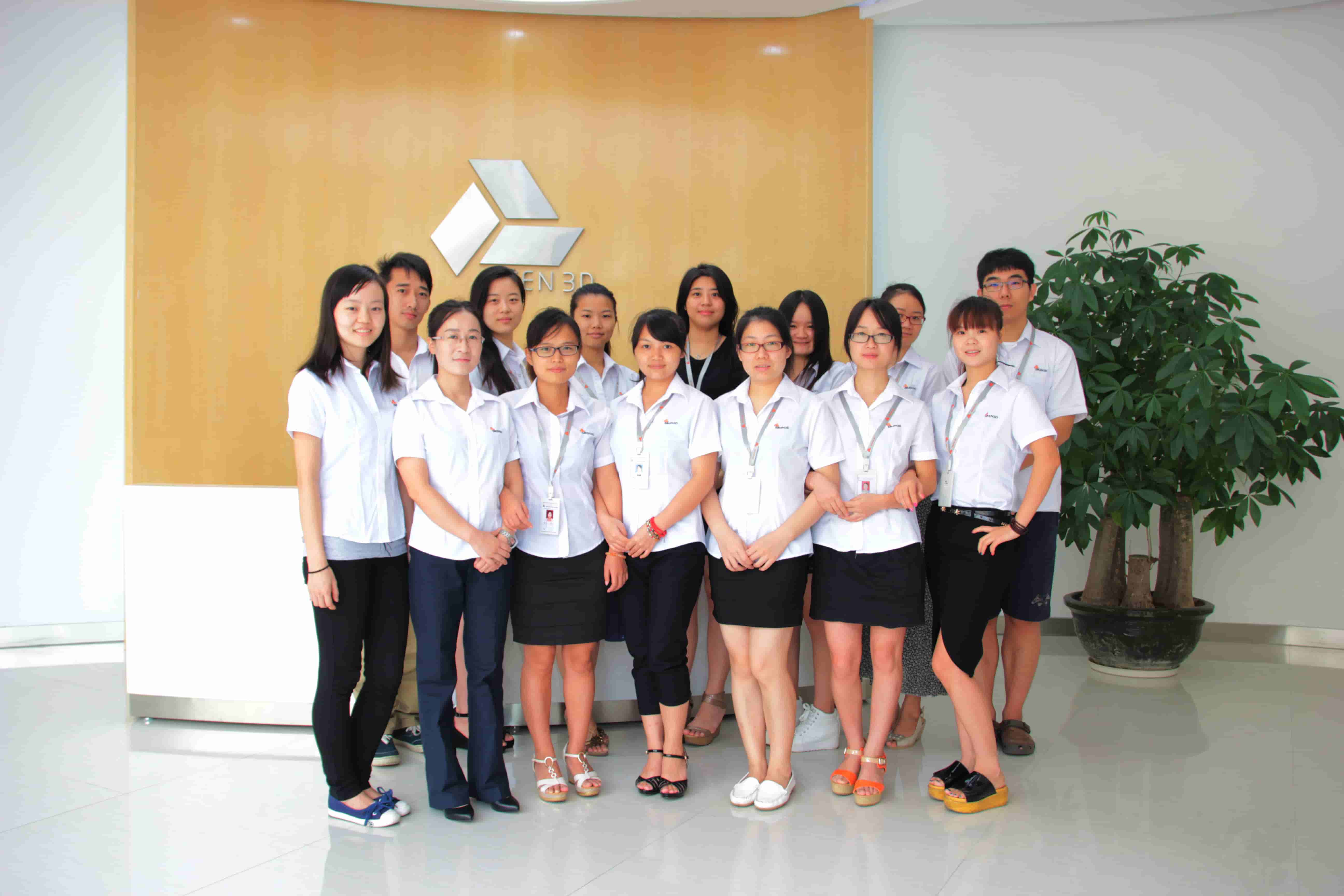 Ottenete un team di produzione professionale in Cina 